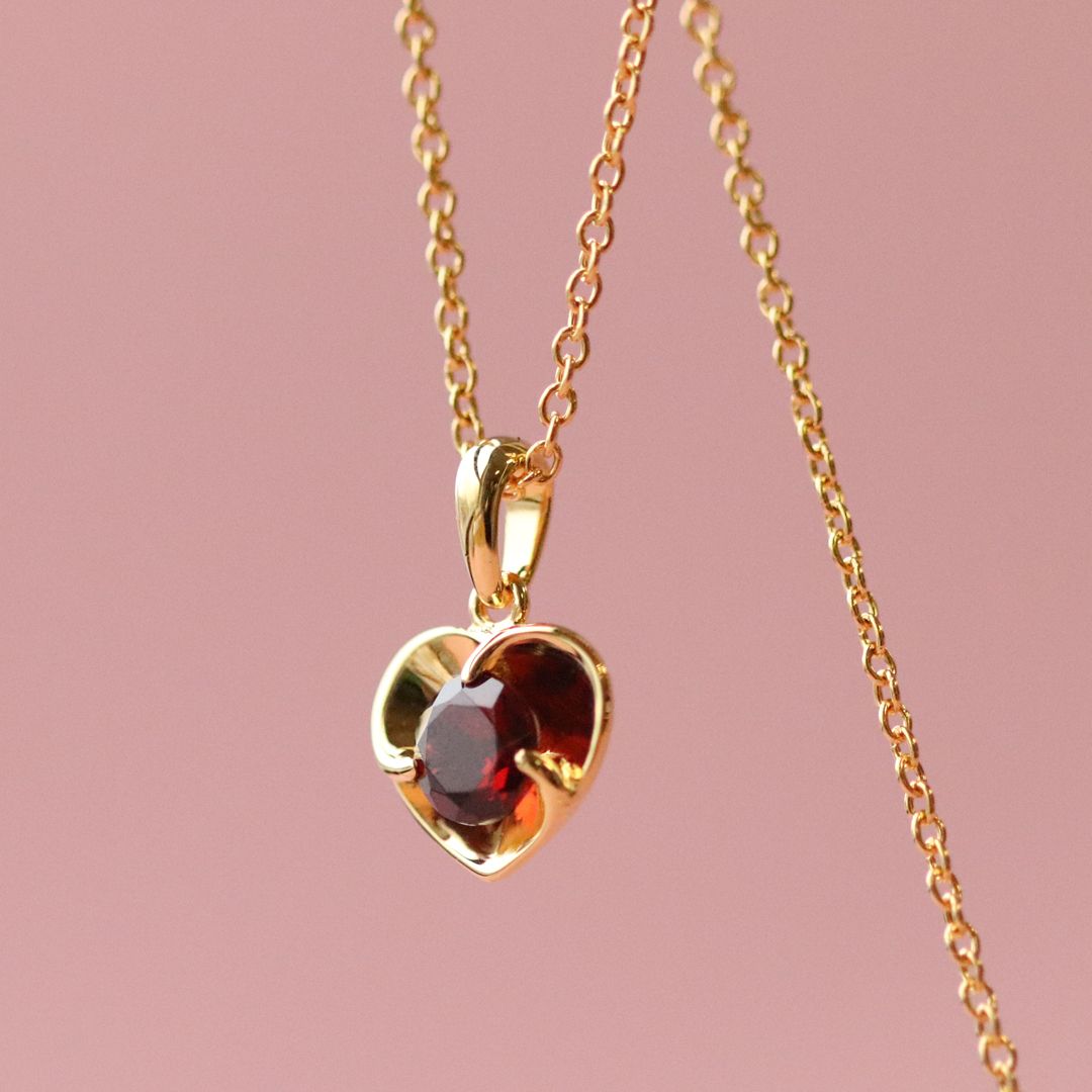 Collier Coeur Argent 925 Plaqué Or Jaune avec Grenat