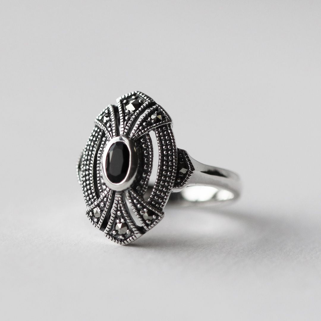 Bague cocktail ovale style art déco en argent sterling 925 avec onyx noir et marcassite