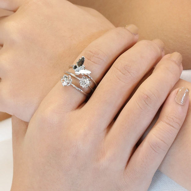 Gemondo Topaze Bleu Bague, 9ct Or Blanc 0.03ct Topaze Bleu Empillable Bague Papillon