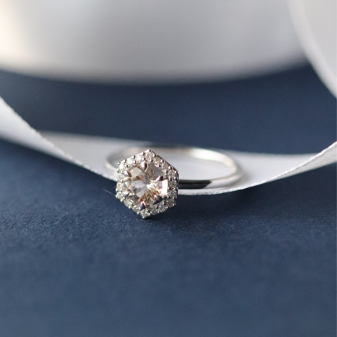 Bague Fiançailles Halo Or Blanc 375 Morganite 0,378ct et Diamant