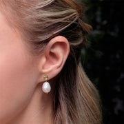 Boucles d'Oreilles Pendantes Moderne Argent 925 Plaqué Or Perle Baroque et Topaze Blanche